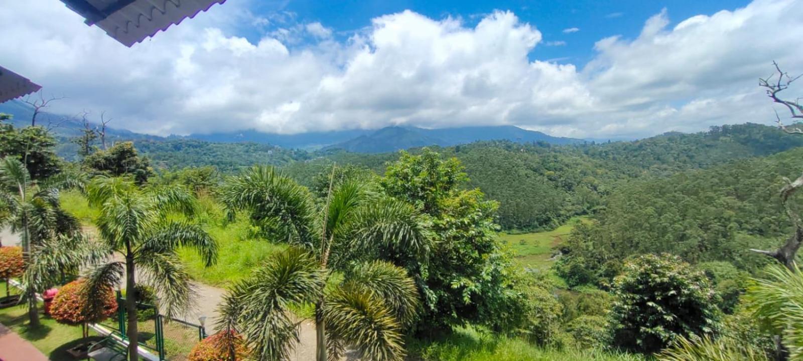 The Lake View Munnar Bagian luar foto